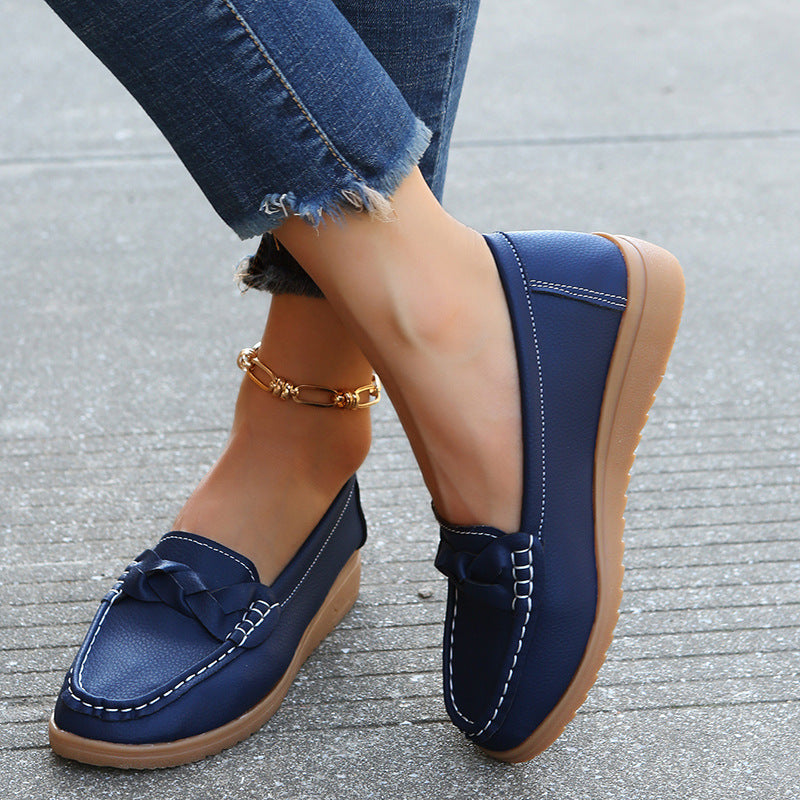 Andrea's™ | farbene Slipper mit geflochtenem Detail