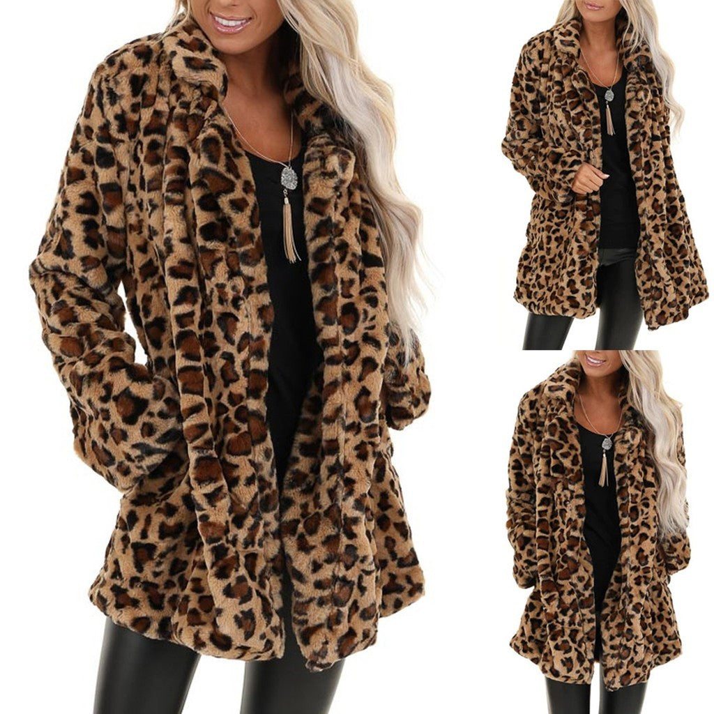 Andrea's™ | Plüsch-Strickjacke mit lockerem Schnitt und Gepardenmuster