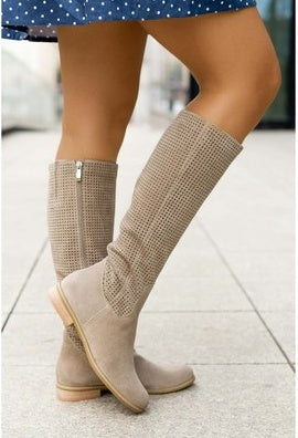 Andrea's™ | Stylische High Boots aus Wildleder – mit flachem Absatz