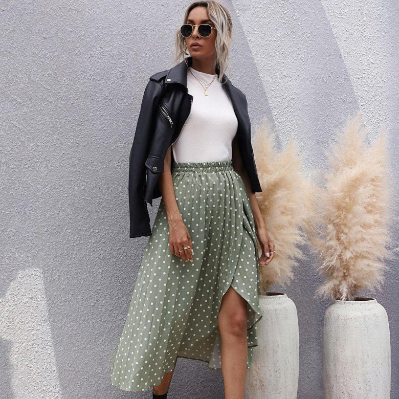 Pinterest-inspirierter Chiffon-Polka-Dot-Rock von Andrea Serena
