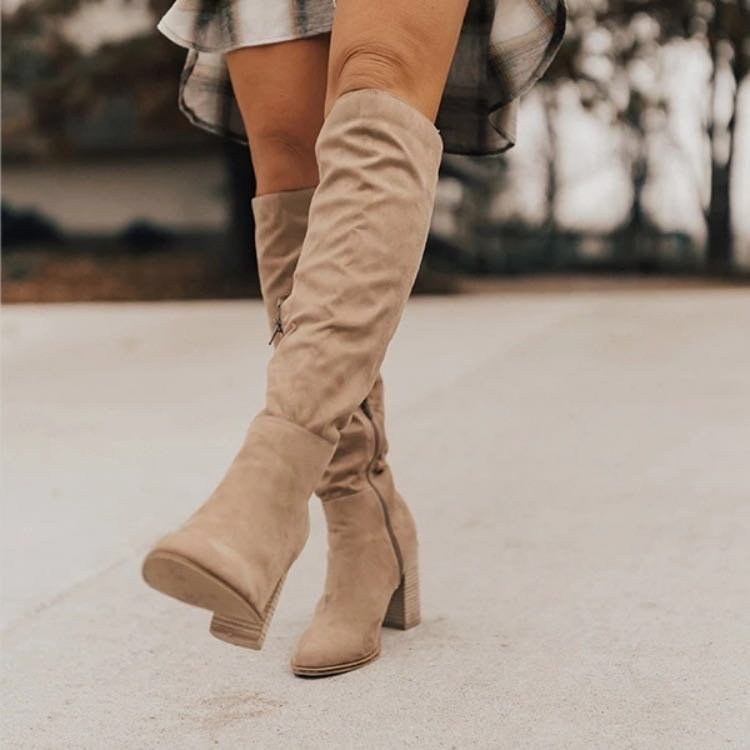Andrea's™ | Kniehohe Stiefel mit Blockabsatz und Stretchschaft