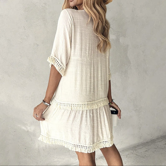 Elegantes Sommerkleid mit V-Ausschnitt von Andrea Serena