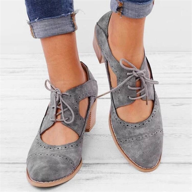 Andrea's™ | Damen-Schnürsandalen mit Cut-outs und hohen Absätzen