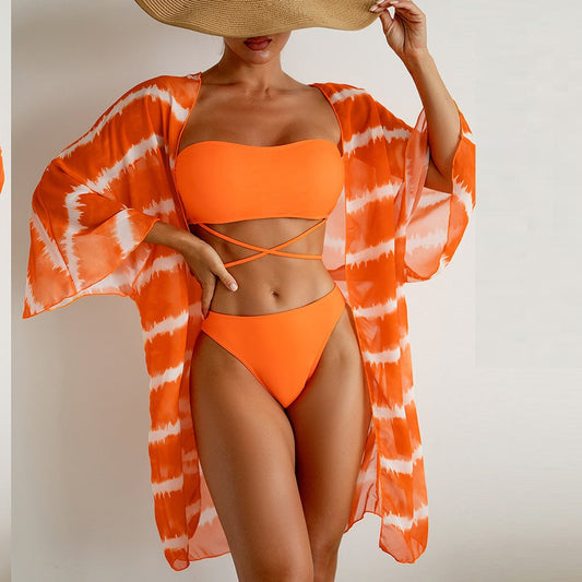 Leuchtender dreiteiliger Chiffon-Badeanzug von Andrea Serena