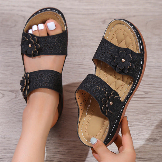Andrea Serena Sandalen mit Blumenmuster, inspiriert von Pinterest