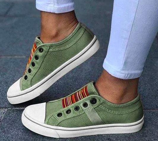 Pinterest-inspirierte Andrea Serena Sneakers aus Canvas ohne Schnürsenkel