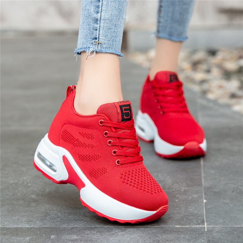 Atmungsaktive Mesh-Plateau-Sneaker von Andrea Serena