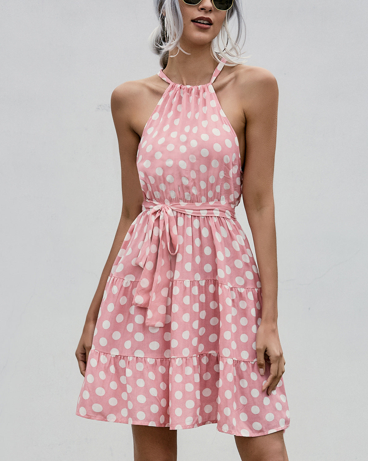 Schickes Polka-Dot-Neckholderkleid von Andrea Serena