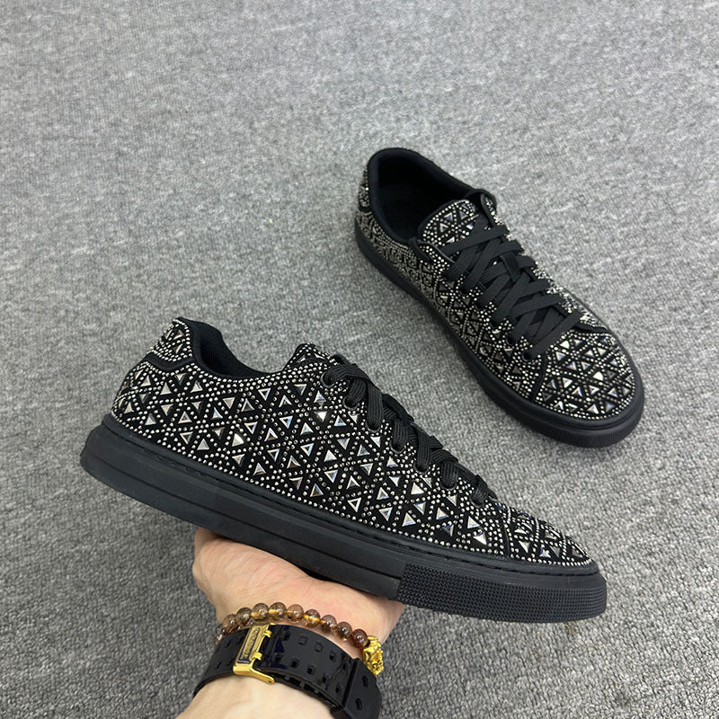 Strass-Sneaker aus Wildleder von Andrea Serena