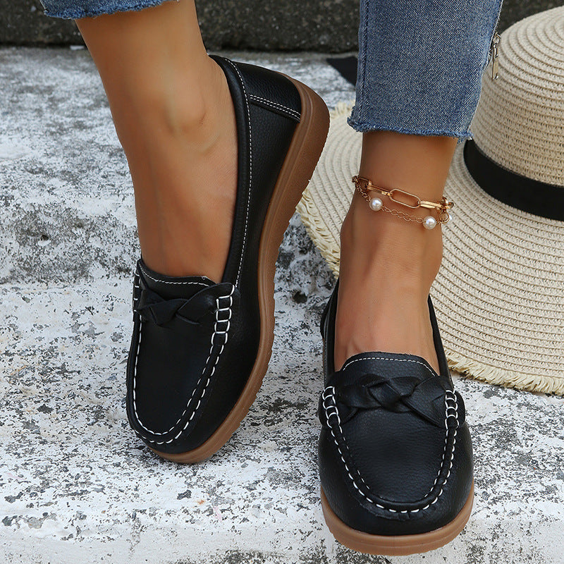 Andrea's™ | farbene Slipper mit geflochtenem Detail