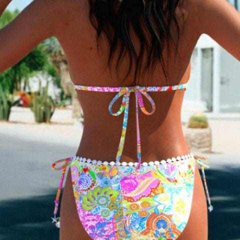 Bikini mit lebendigem Print von Andrea Serena