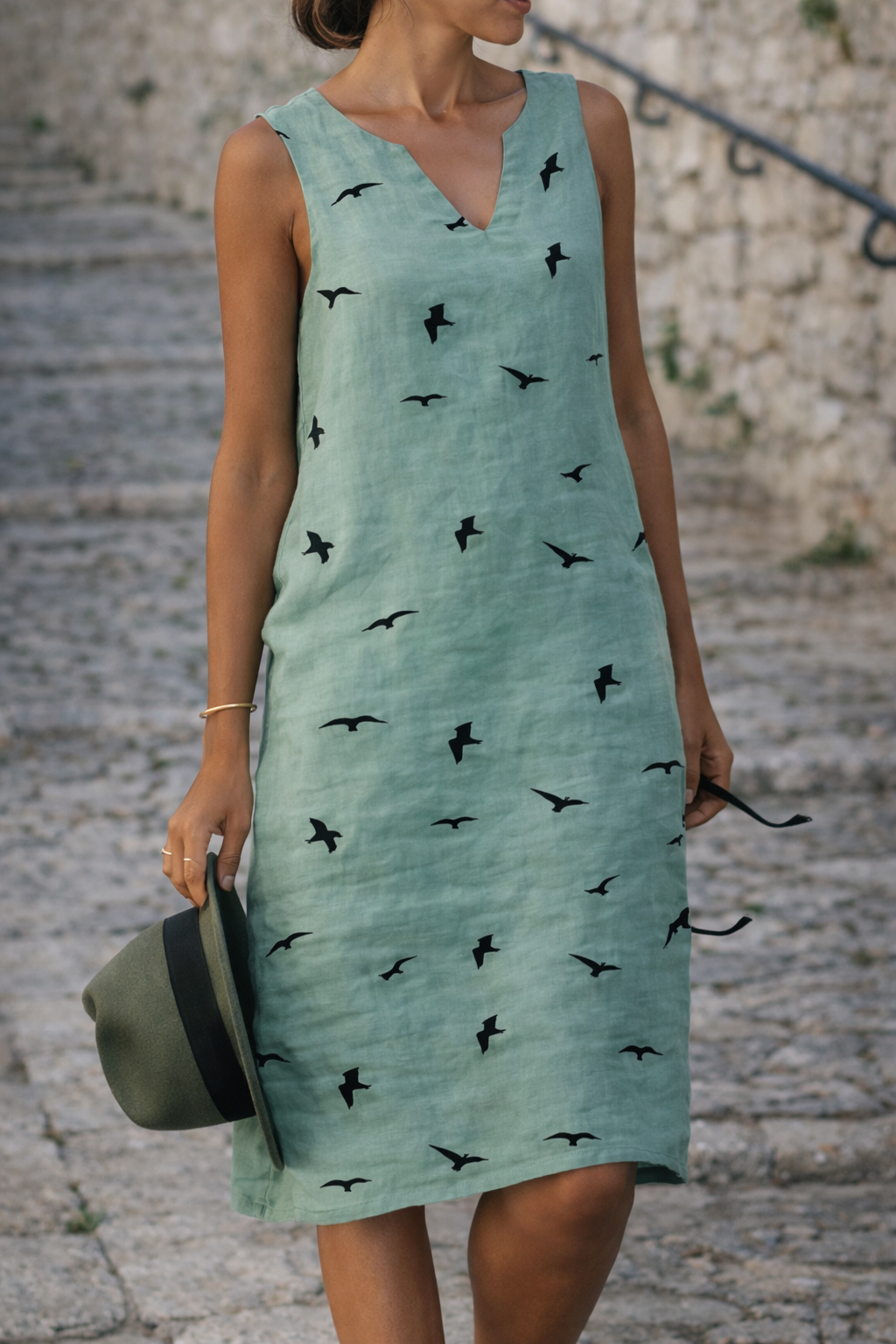 Schickes Sommerkleid mit Vogelmuster von Andrea Serena