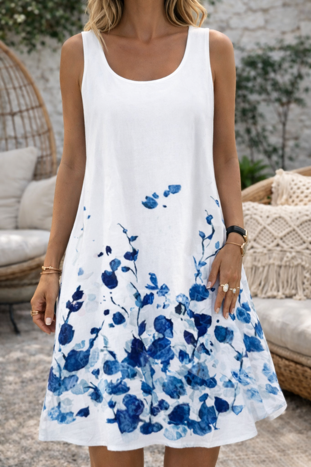 Ärmelloses Sommerkleid von Andrea Serena mit Blättermuster