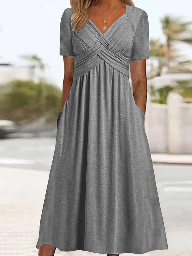 Andrea's™ | Kurzarm-Plisseekleid mit V-Ausschnitt