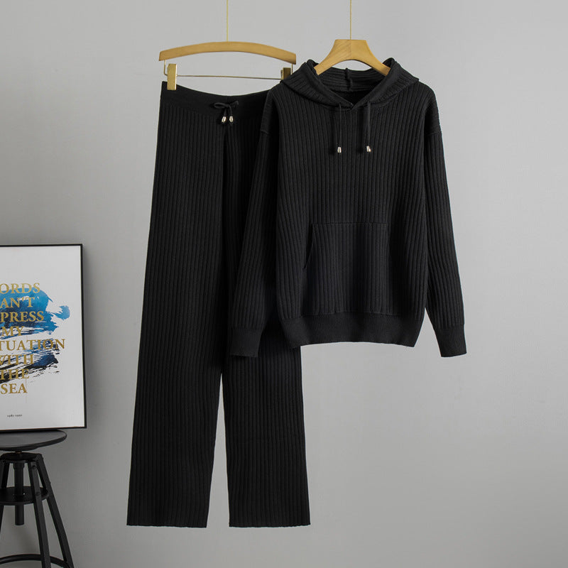 Trendiges Strickset mit Kapuze von Andrea Serena