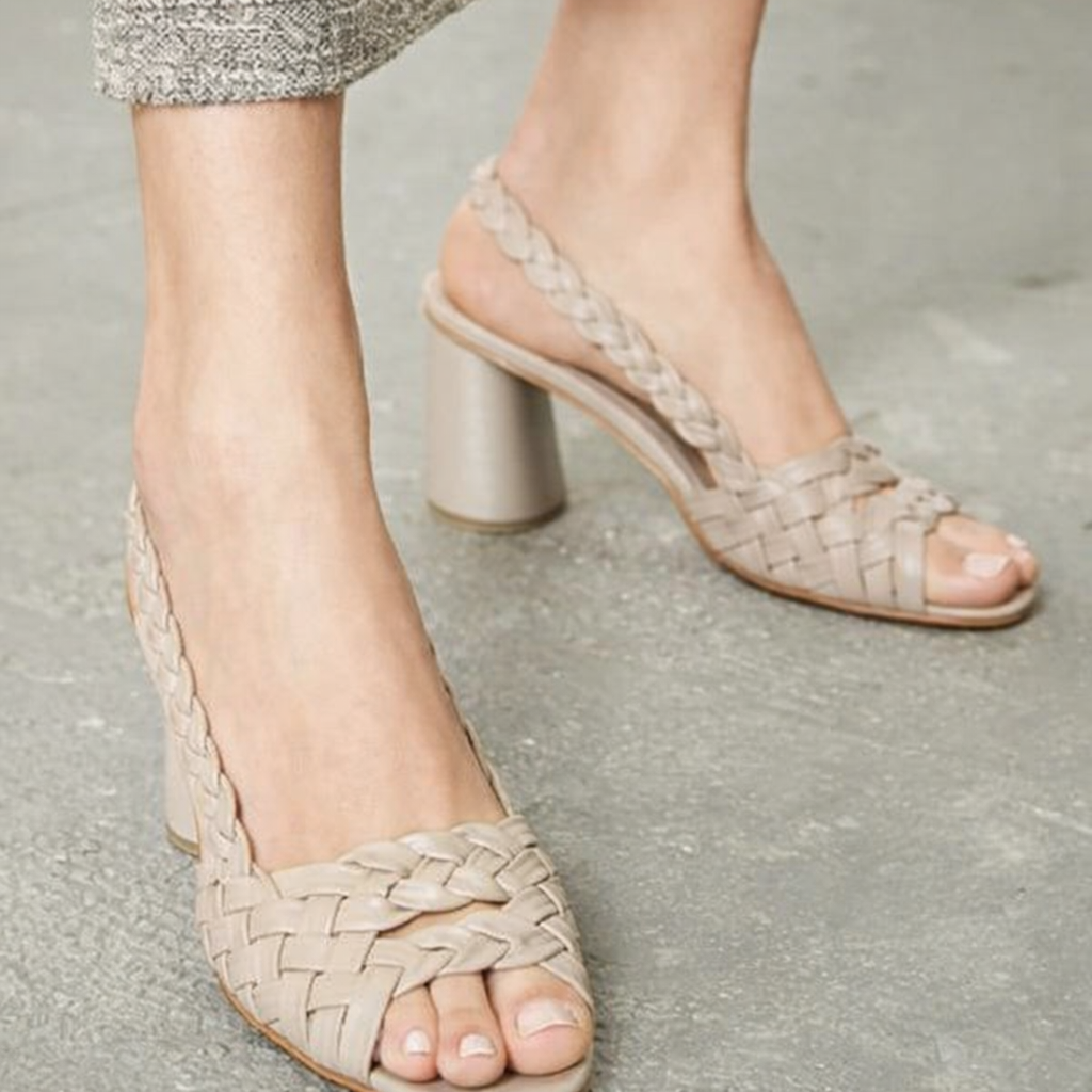 Elegante gewebte Sandalen mit Absatz von Andrea Serena