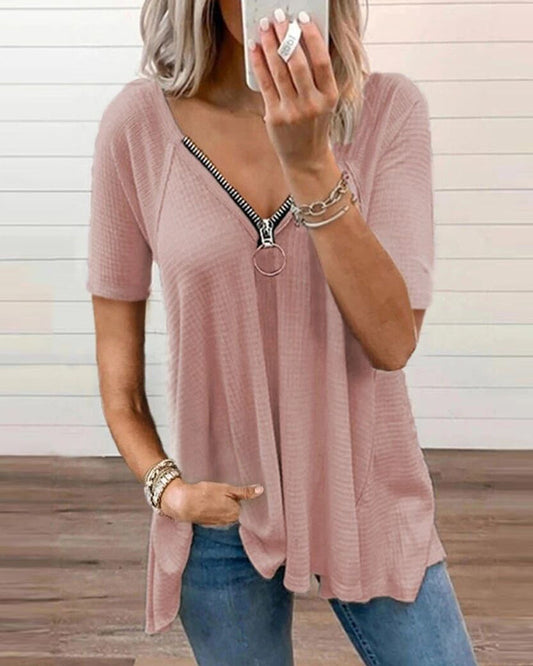Andrea's™ | Lockeres T-Shirt mit V-Reißverschluss