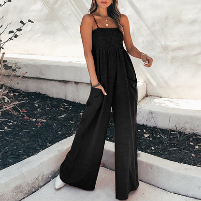 Schicker Jumpsuit im Pinterest-Stil von Andrea Serena