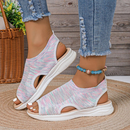 Atmungsaktive Flyknit-Sandalen von Andrea Serena