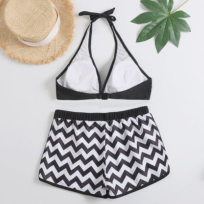 Schickes Zigzag Andrea Serena Bikini-Set mit Shorts