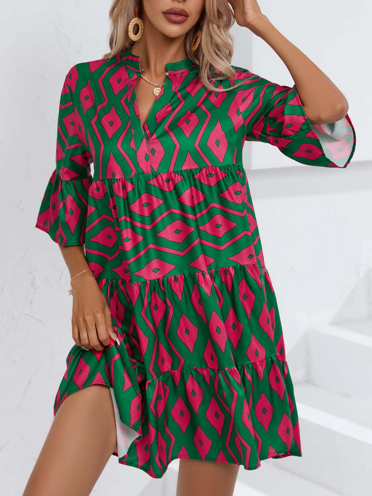 Boho-Sommerkleid mit V-Ausschnitt von Andrea Serena