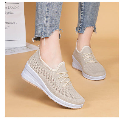 Atmungsaktive Mesh-Plateau-Wedges von Andrea Serena
