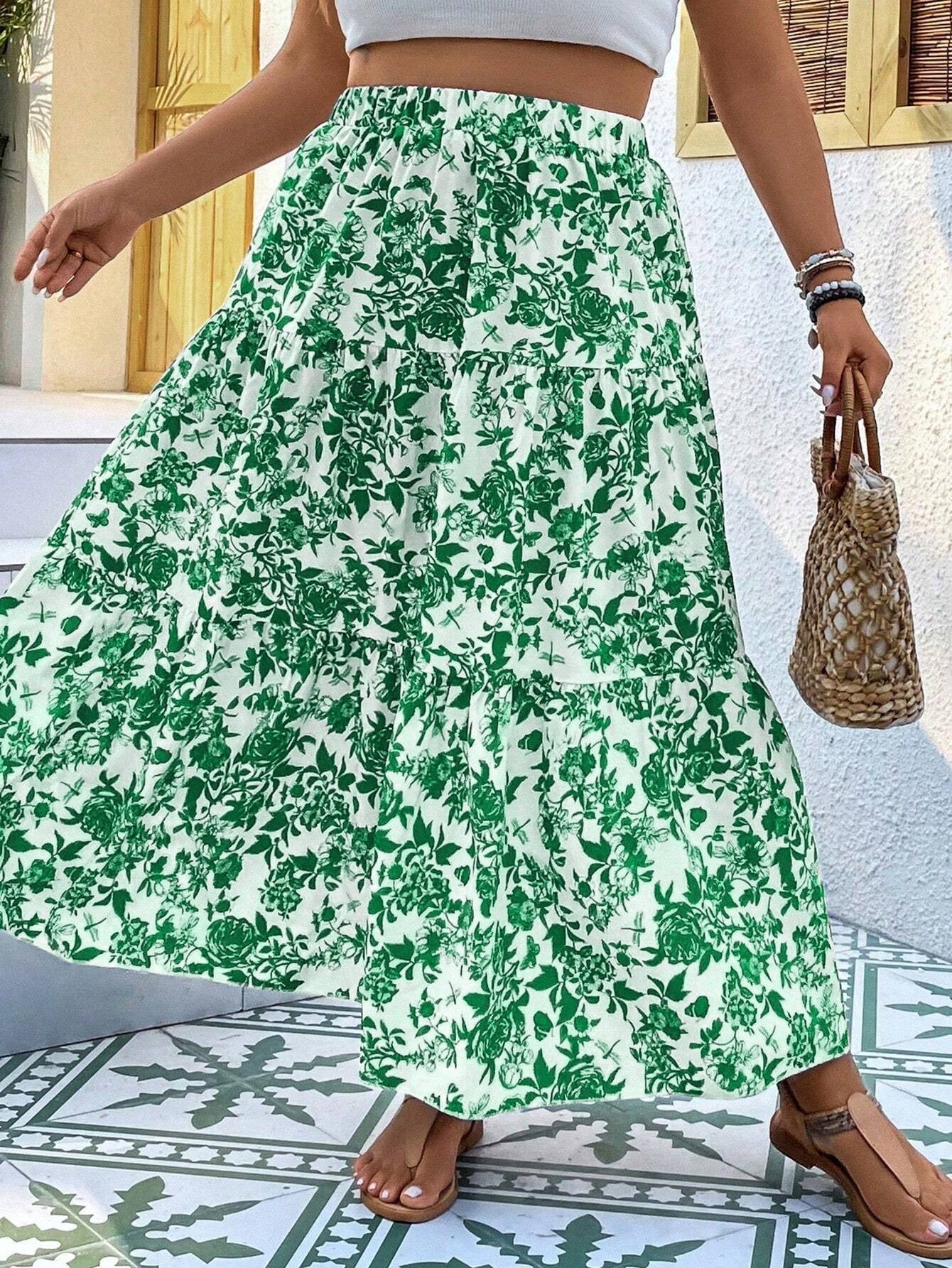 Andrea Serena Maxirock in Übergröße mit Blumenmuster