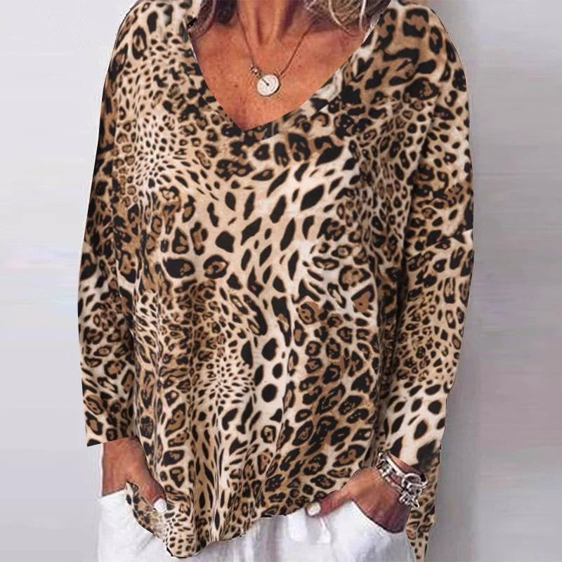 Leopardenmuster-Top mit V-Ausschnitt von Andrea Serena