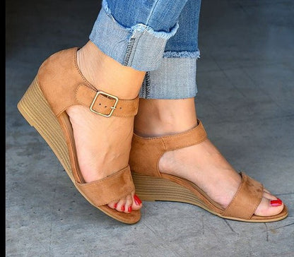 Andrea's™ | Damenmode-Keilabsatzsandalen mit Schnallenriemen
