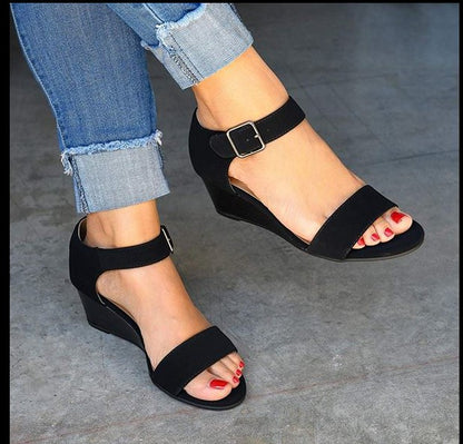 Andrea's™ | Damenmode-Keilabsatzsandalen mit Schnallenriemen