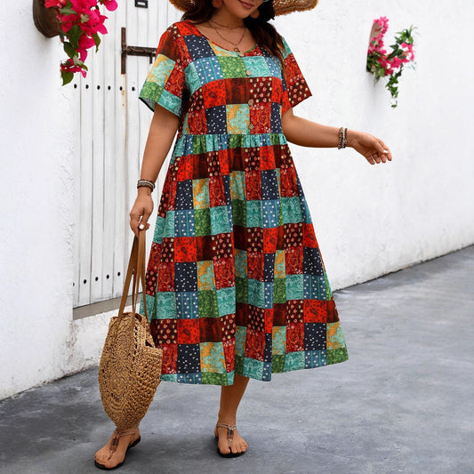 Sommer-Maxikleid von Andrea Serena mit lebhaftem Patchwork-Design