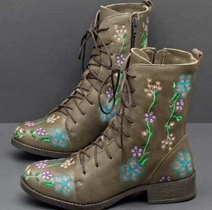 Andrea's™ | Trendige Damen-Stiefeletten mit Stickerei und mittlerem Absatz