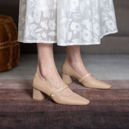 Klassische Mary Jane Heels von Andrea Serena