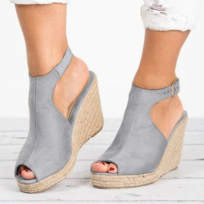 Elegante Plateau-Keilsandalen von Andrea Serena