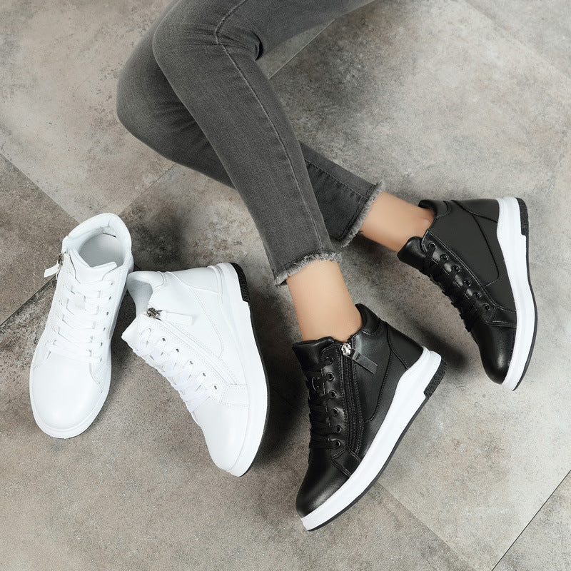 Elegante Leder-Sneaker von Andrea Serena