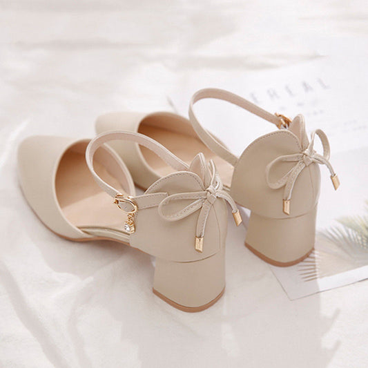 Elegante Pumps mit klobigem Absatz von Andrea Serena