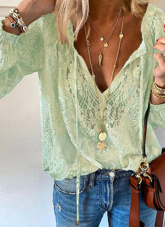 Andrea's™ | Langärmlige Bluse mit Spitzenapplikation