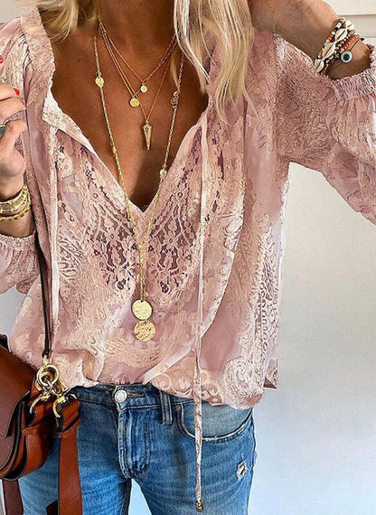Andrea's™ | Langärmlige Bluse mit Spitzenapplikation