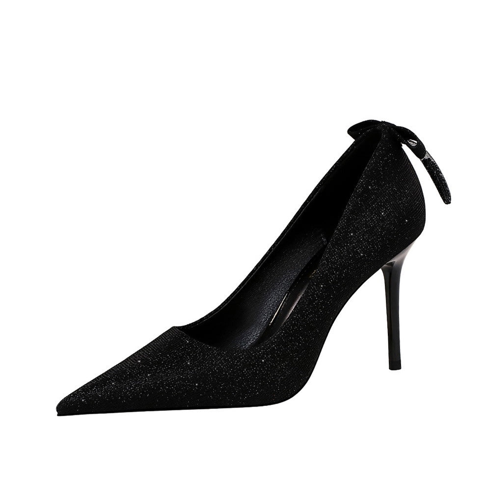 Elegante goldene Stiletto-Heels von Andrea Serena