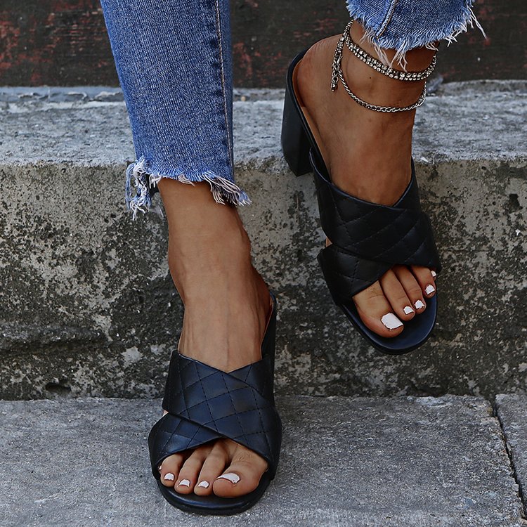 Elegante Sandalen mit Blockabsatz von Andrea Serena