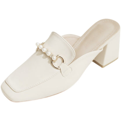 Schicke, von Pinterest inspirierte Andrea Serena Blockabsatz-Mules