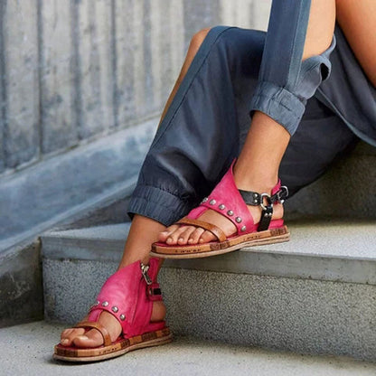 Retro-Sandalen mit weicher Sohle von Andrea Serena