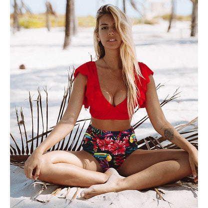 Leuchtender High-Waist-Bikini von Andrea Serena