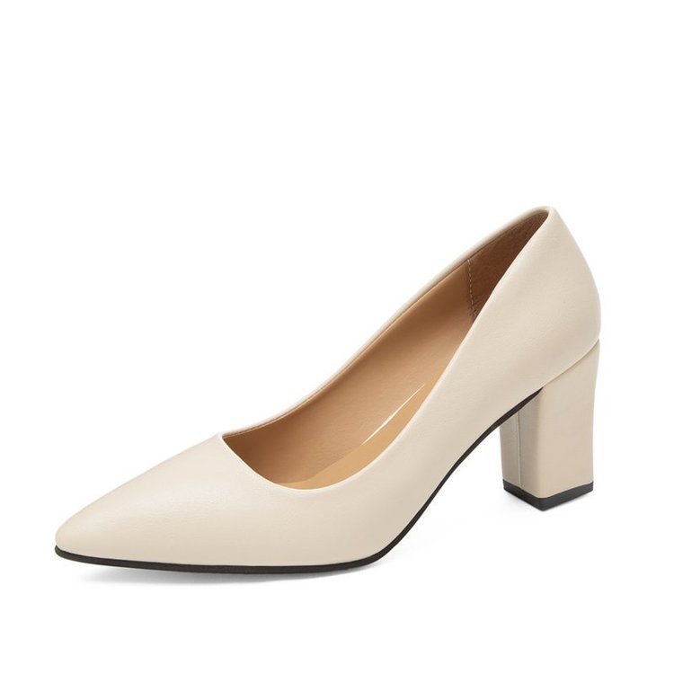 Elegante spitze High Heels von Andrea Serena