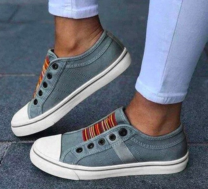 Pinterest-inspirierte Andrea Serena Sneakers aus Canvas ohne Schnürsenkel