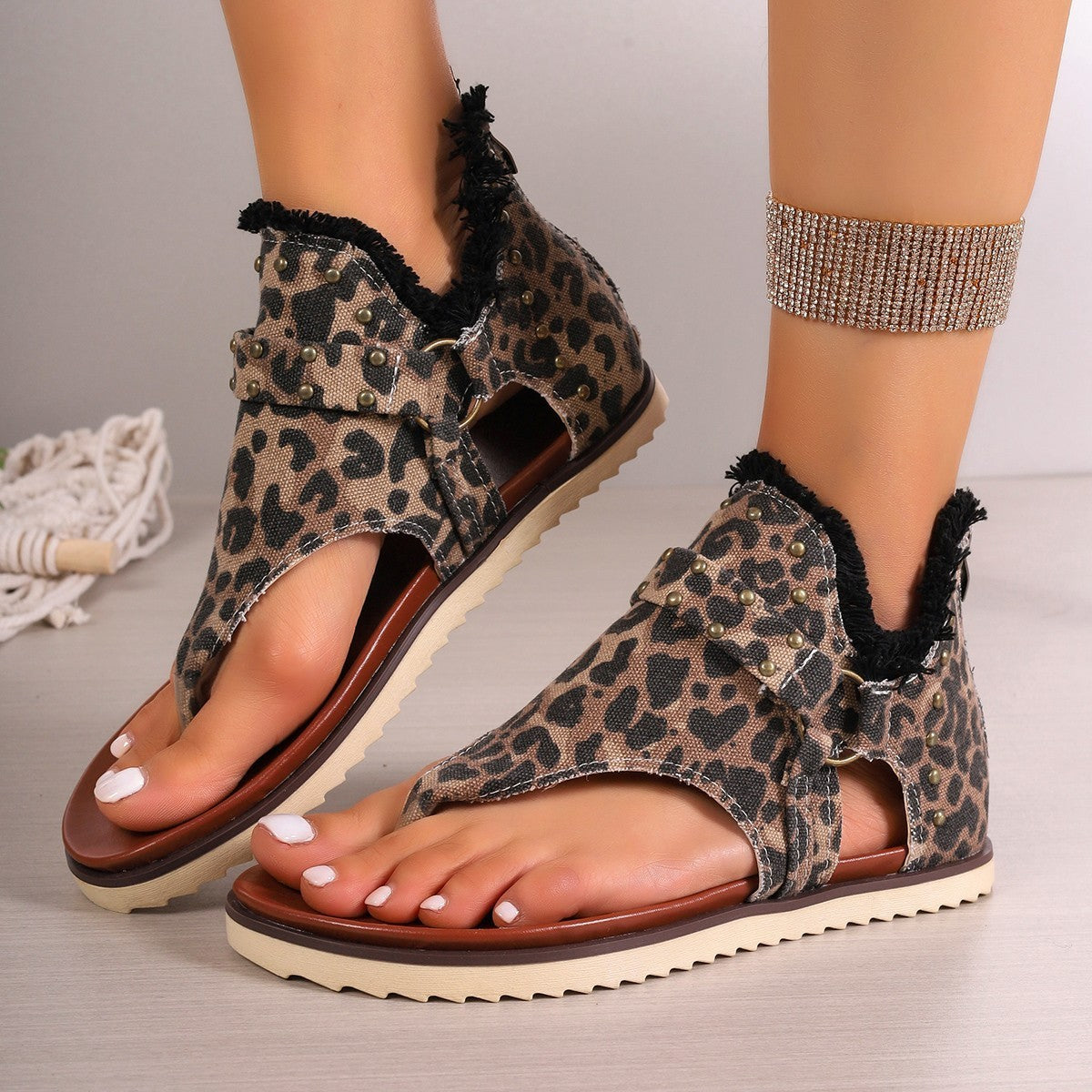Andrea's™ | Zehenstegsandalen mit Reißverschluss hinten