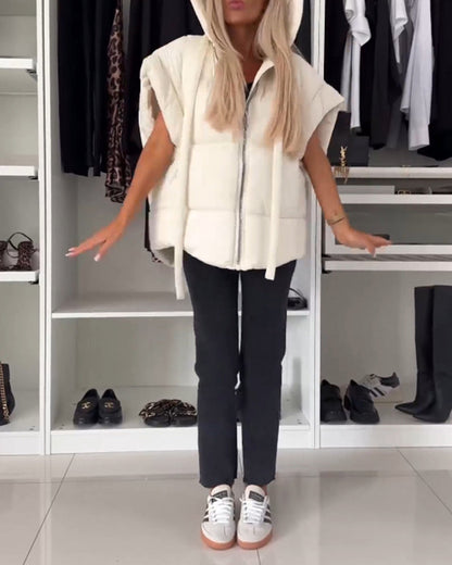 Andrea's™ | Gefütterte Jacken mit Kapuze, einfarbig, Reißverschluss und kurzen Ärmeln