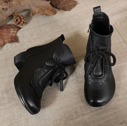 Andrea's™ | Vintage-Stiefeletten mit Zierschnürung und Lochmuster