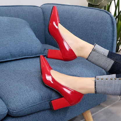 Elegante Pumps mit spitzer Zehenpartie von Andrea Serena