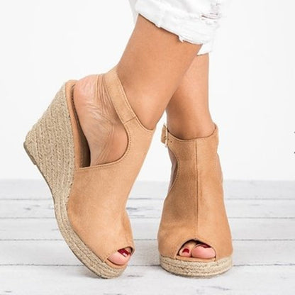 Elegante Plateau-Keilsandalen von Andrea Serena